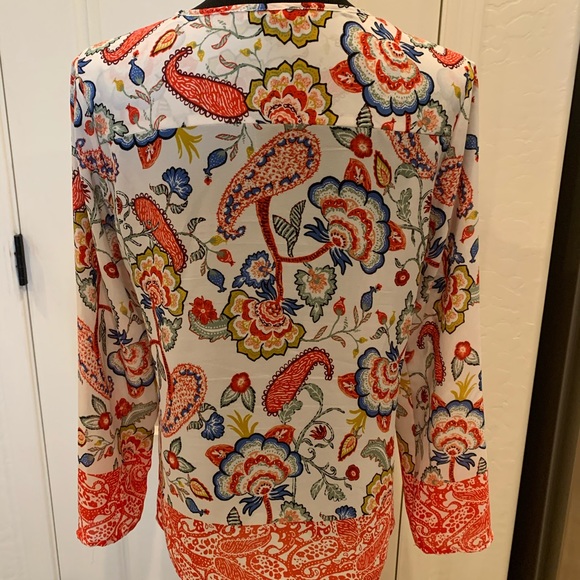 Violet & Claire floral blouse 🎀 Size Large - Picture 3 of 4